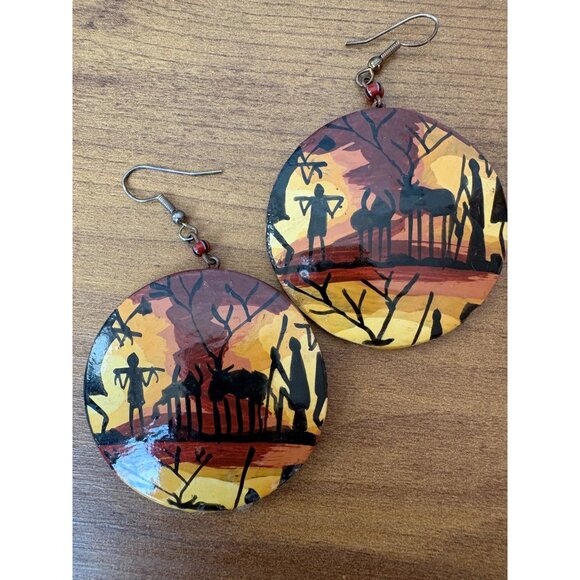 Hand-Painted African Tribal Art Round Earrings Fish Hook Vintage Lightweight - Picture 1 of 3